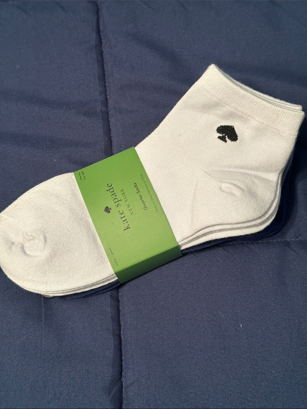 kate spade 3 shades of blue Ankle Socks w/blue logo 6 Pair one Size